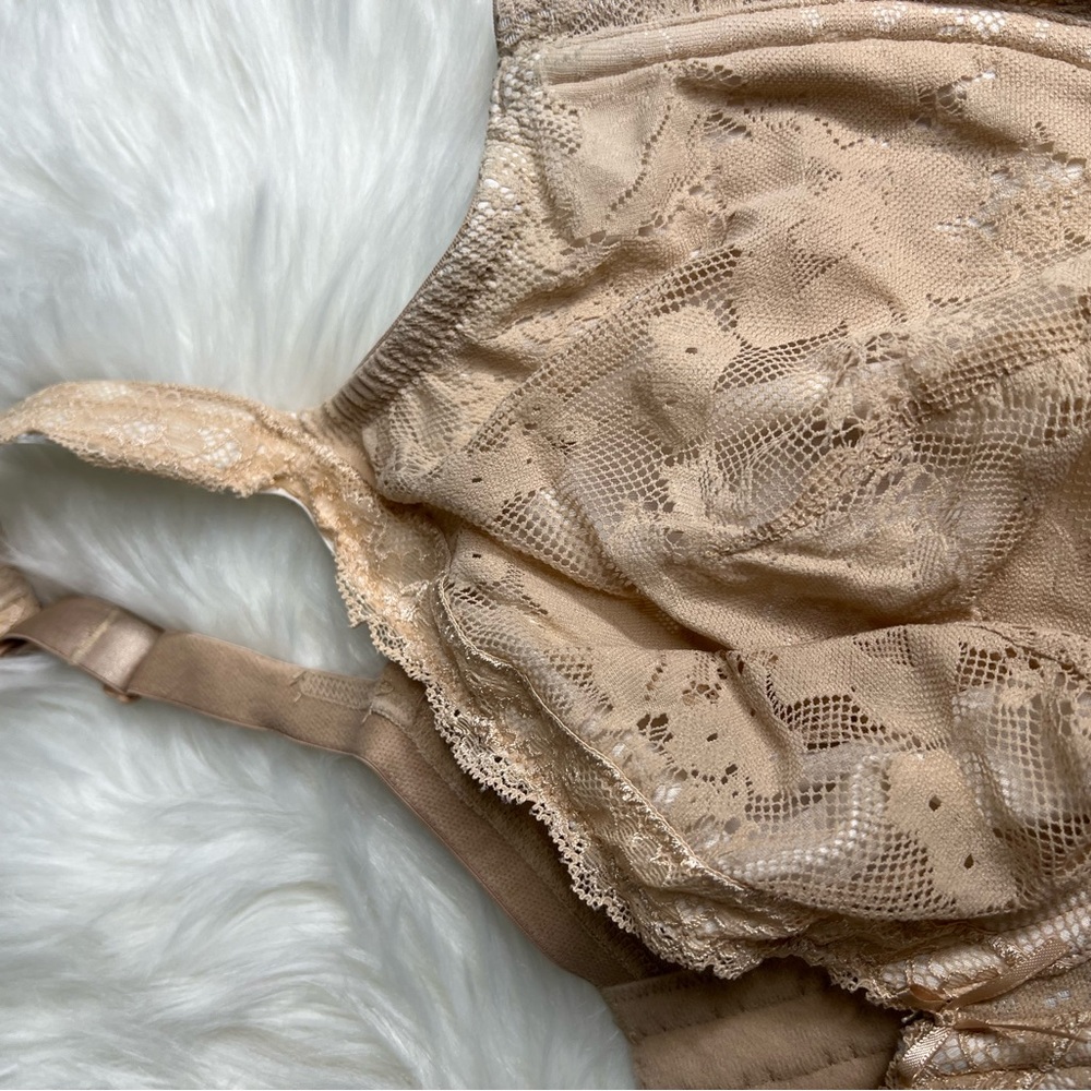 Cacique Lace Nude Bra Size 44DD - Picture 3 of 8